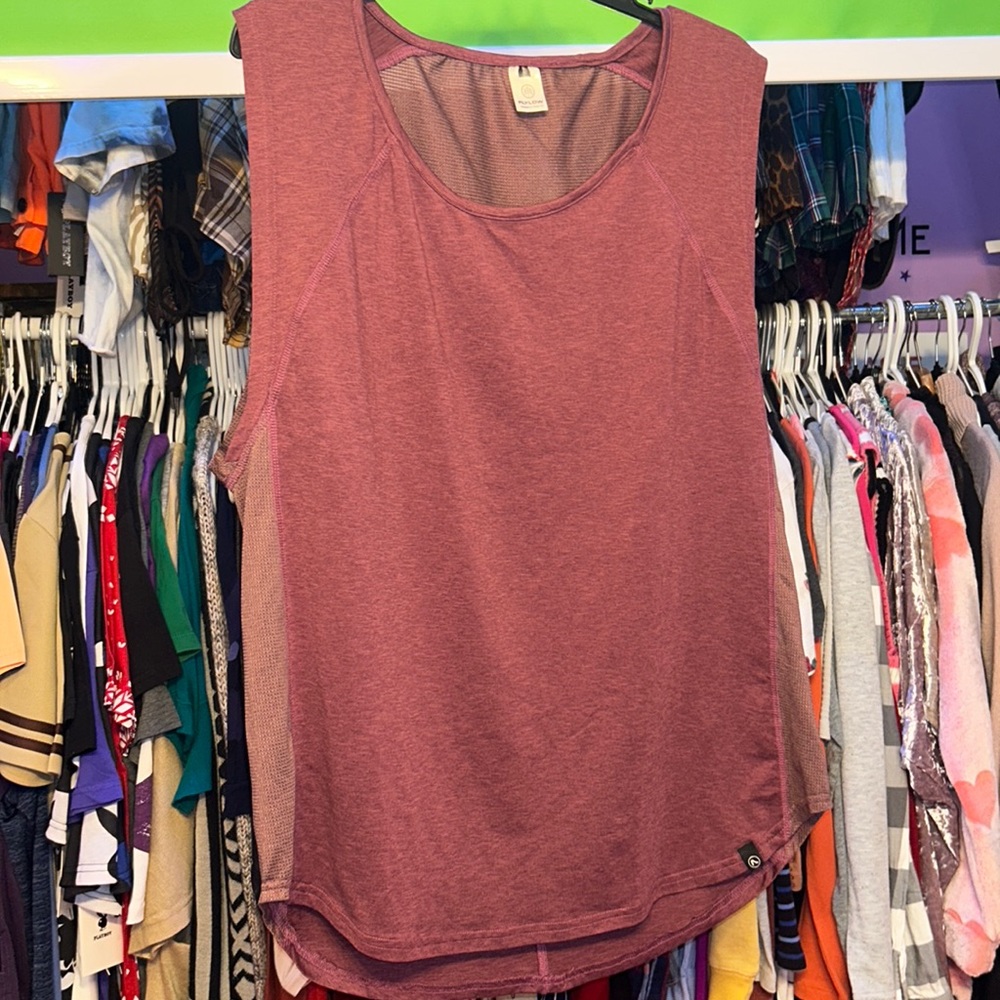 Like New Ladies athletic workout over sized running yoga tshirt FLYLOW no size